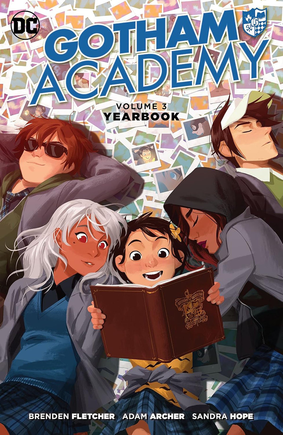 Gotham Academy Vol. 3: YearBook (Paperback)